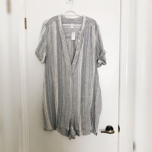 Brand new with tags - Gap Linen Romper
